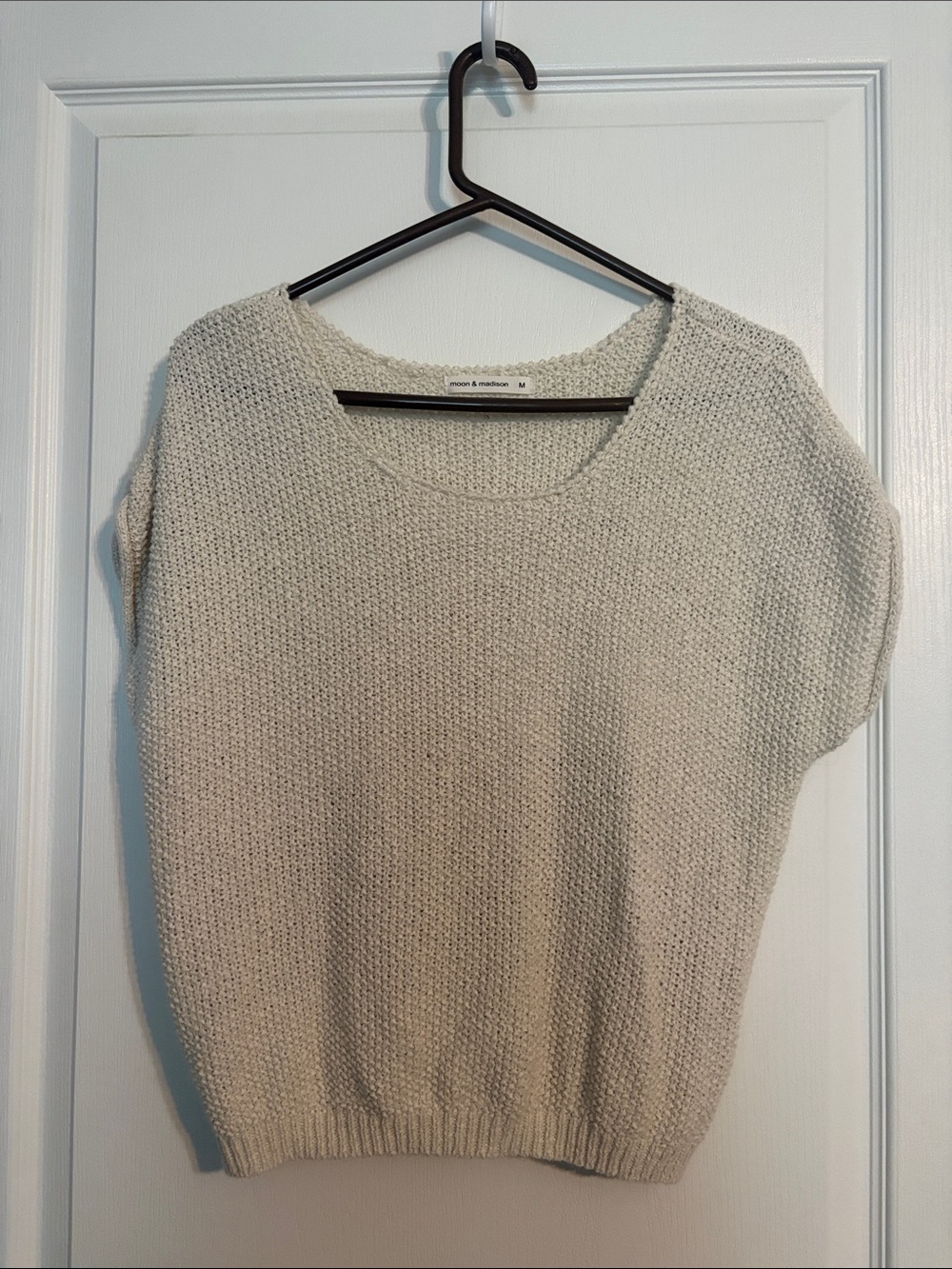 Moon & Madison Cream Textured Knit Dolman Sweater Size M